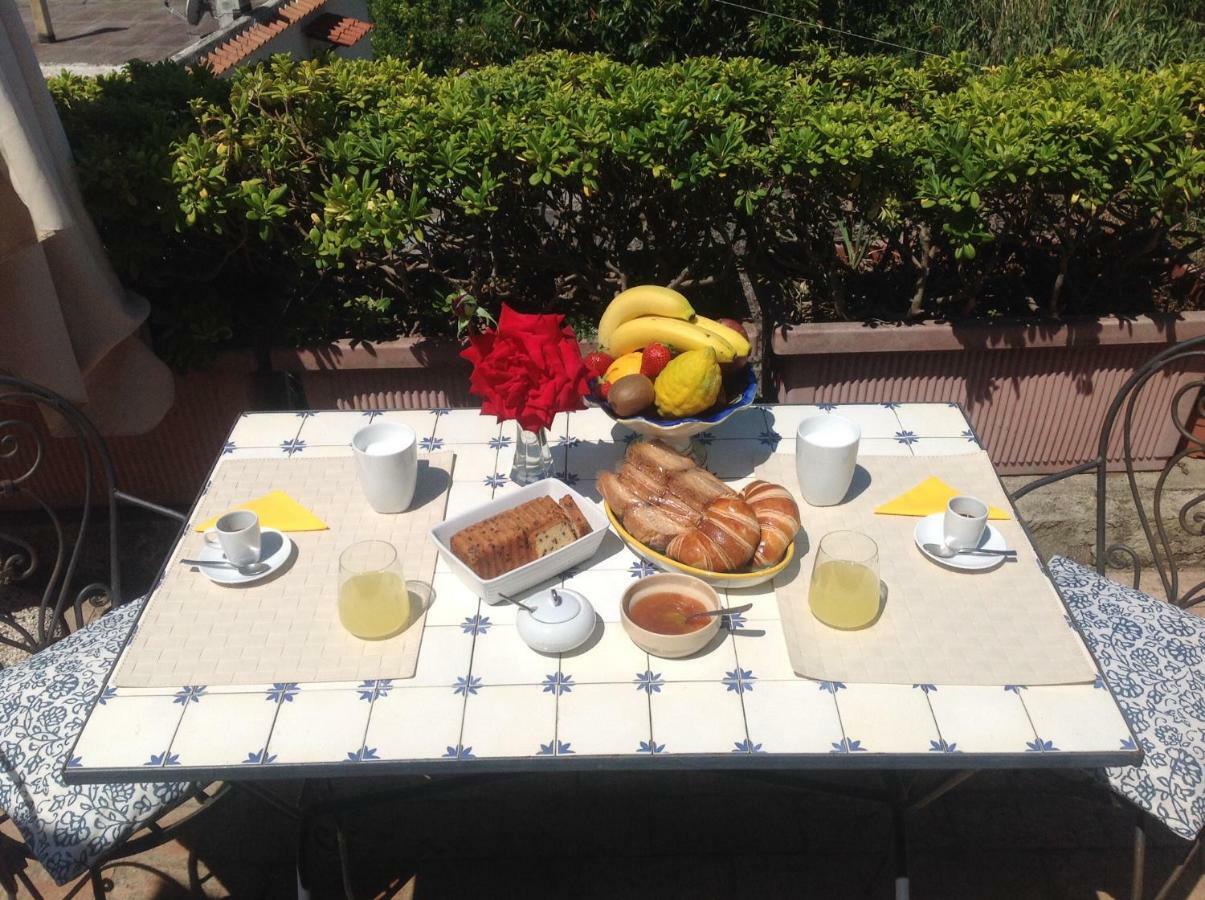 La Terrazzina Sul Tramonto Bed & Breakfast Forio  ภายนอก รูปภาพ
