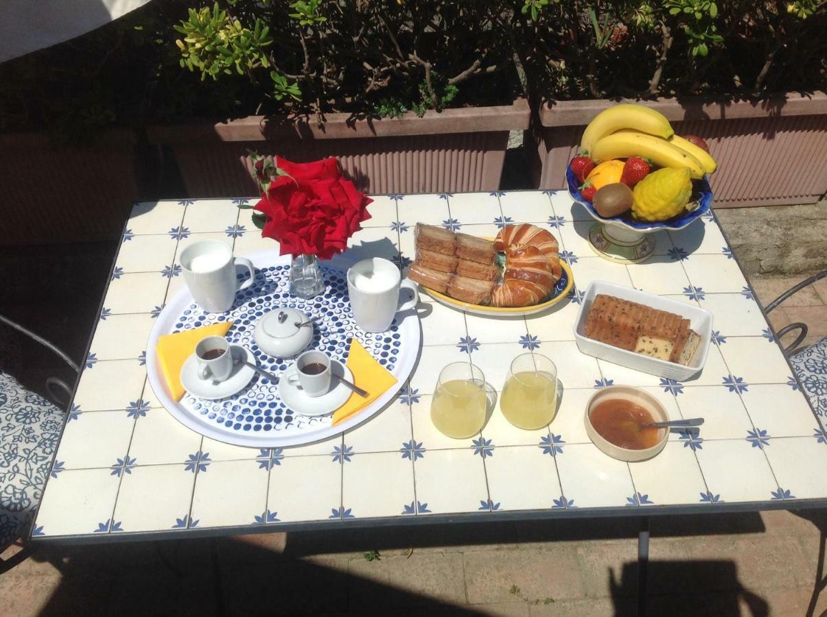 La Terrazzina Sul Tramonto Bed & Breakfast Forio  ภายนอก รูปภาพ