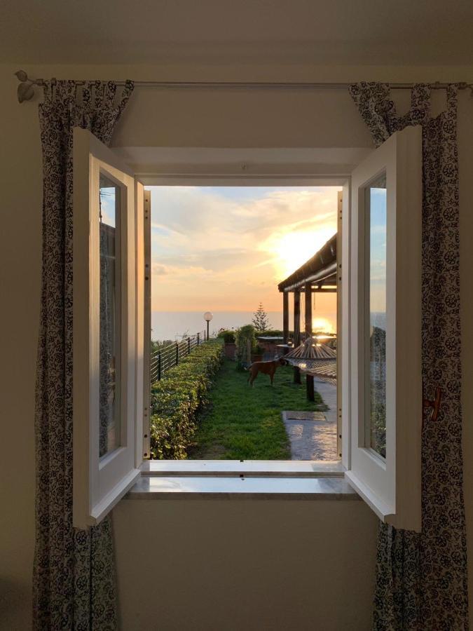 La Terrazzina Sul Tramonto Bed & Breakfast Forio  ภายนอก รูปภาพ